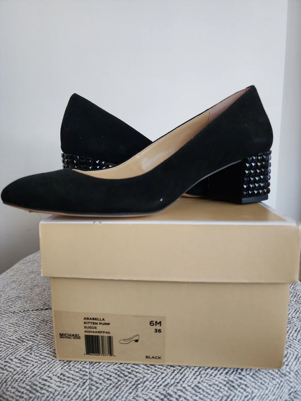 Michael Kors Black Suede Studded Block Heel Arabella Kitten Pumps Sz 6M